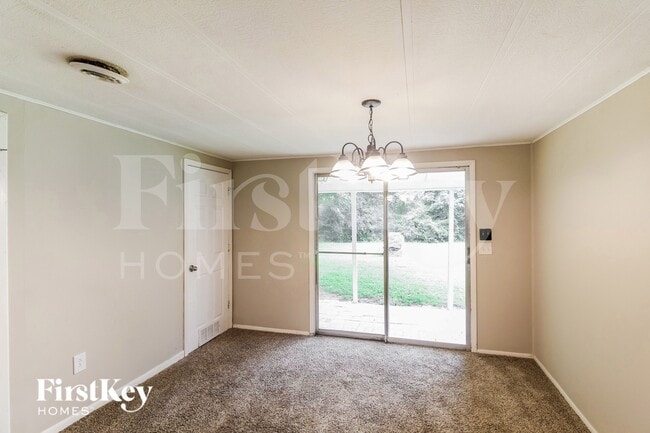 Building Photo - 1052 Adrian Cir SW