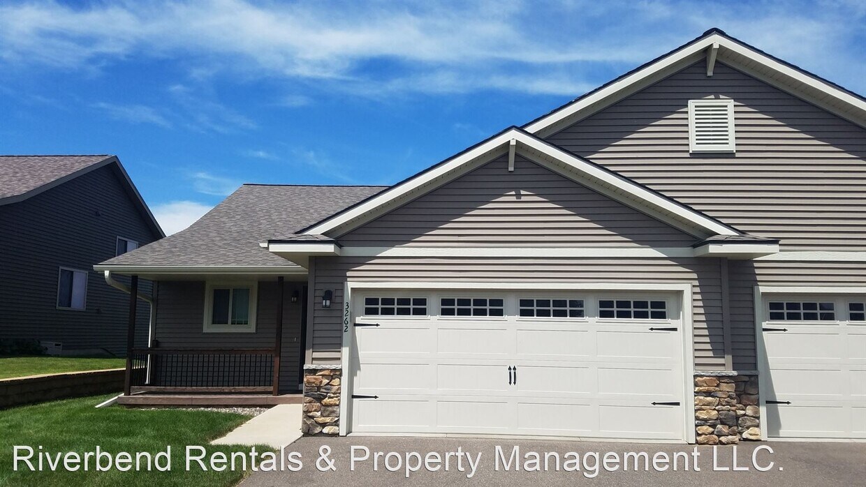 Foto principal - 3 br, 2 bath House - 3262 White Oak Ln