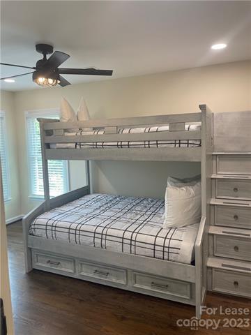 Foto del edificio - 8534 Headford Rd