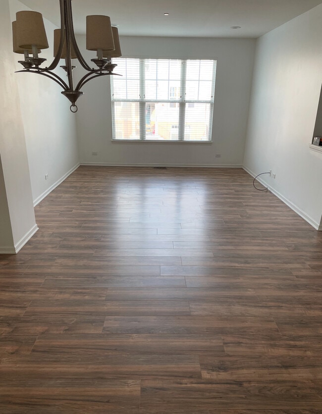 Building Photo - 1242 Evergreen Ave