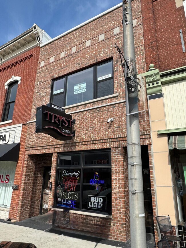 Building Photo - 123 S State St