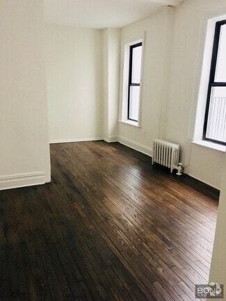Building Photo - 1427 York Ave