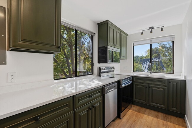 Photo - 1016 E 900 S Apartments