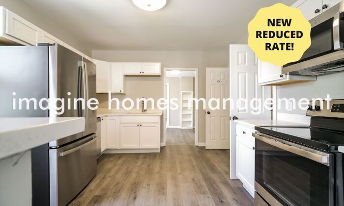 Foto principal - 2456 Thurman Avenue