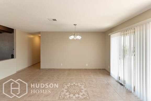 Foto del edificio - NOW AVAILABLE! 6421 Vooscane Ave, Cochiti ...