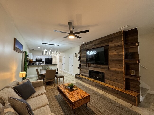Building Photo - "Charming 2-Bedroom Home on Brooke Street ...
