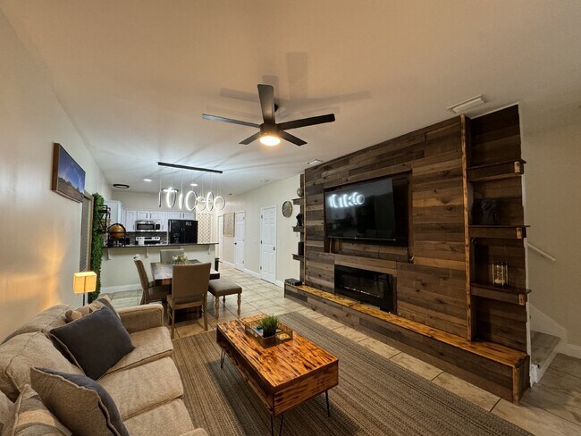 Foto del edificio - "Charming 2-Bedroom Home on Brooke Street ...