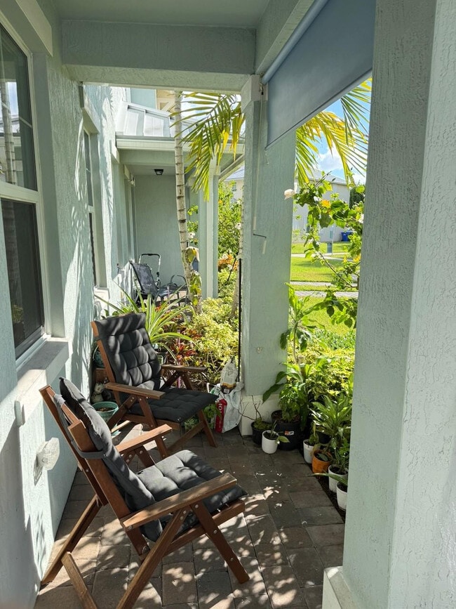 Building Photo - 5182 Eucalyptus Dr