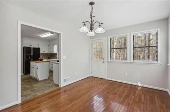 Foto del edificio - 9916 Scarlet Oak Dr