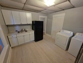 Building Photo - 123 Tritle Ave
