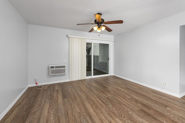 Building Photo - 1341 Caminito Gabaldon