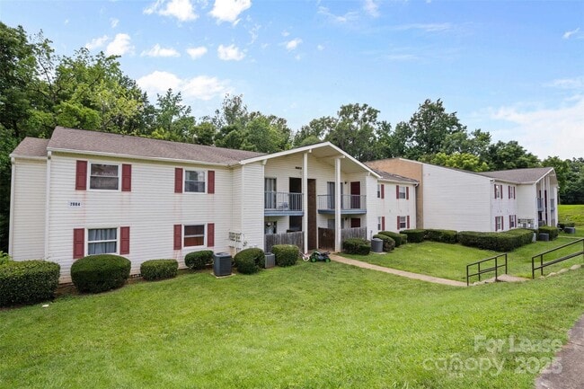 Building Photo - 7984 Shady Oak Trail