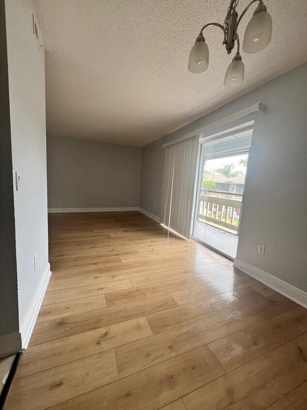 Foto principal - 4795 S Texas Ave
