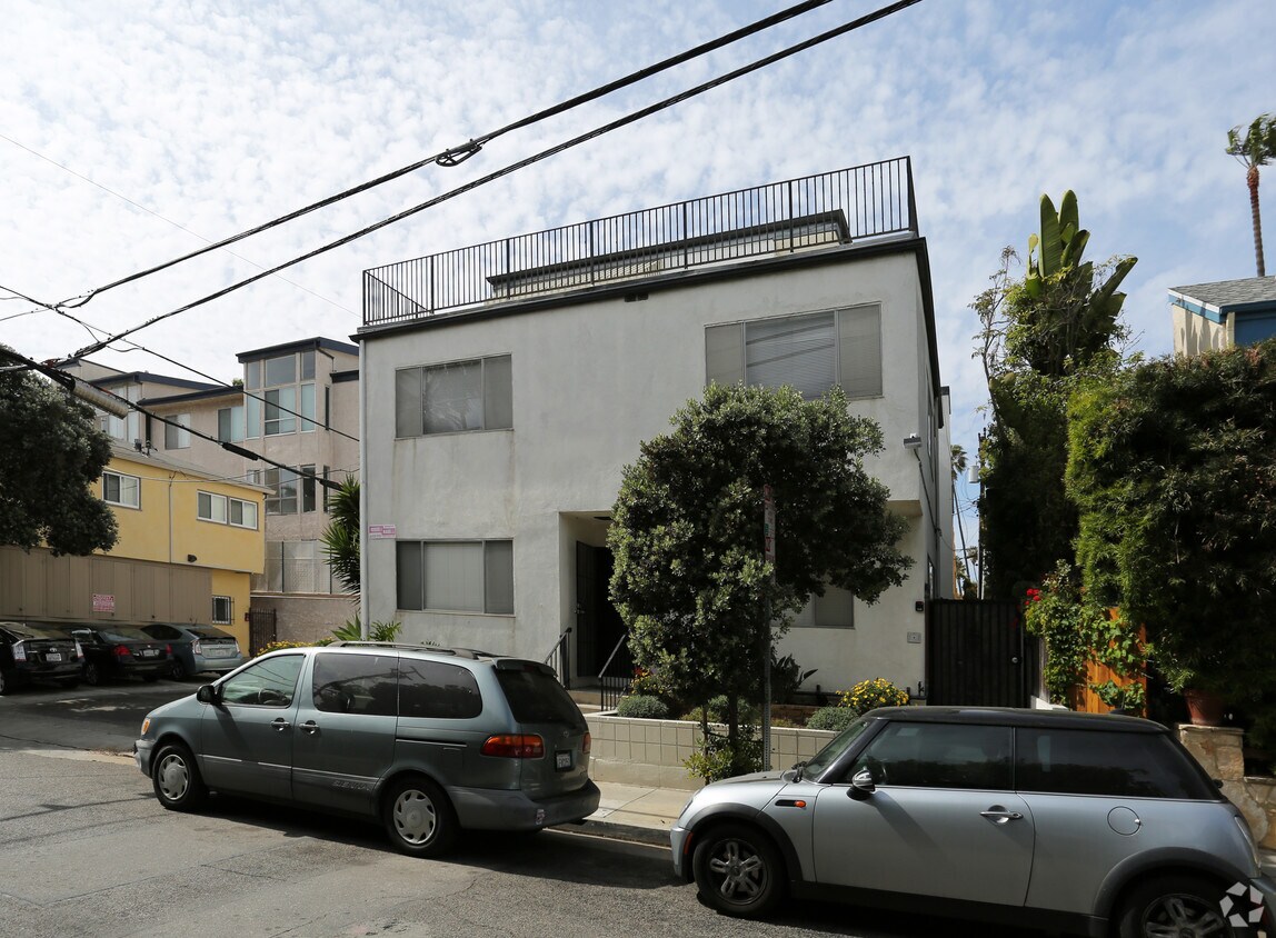 Foto del edificio - 117 Strand St