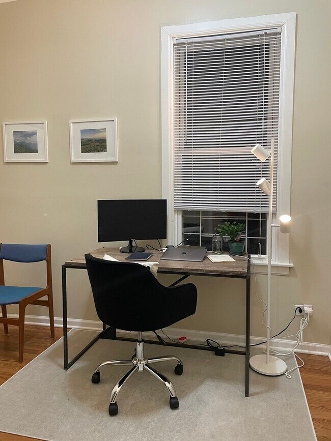 Foto del edificio - 2515 W Cortland St