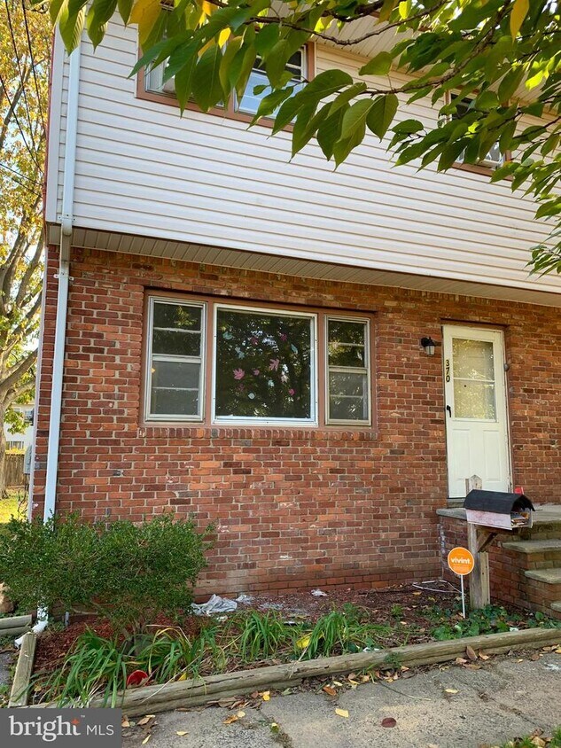 370 Voorhees Ave, Middlesex, NJ 08846 House Rental in Middlesex, NJ
