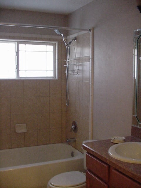 Building Photo - 3 Bedroom, 2 Bath in Longleaf!