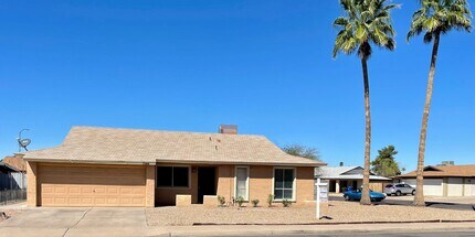 Building Photo - 1044 E Harmony Ave