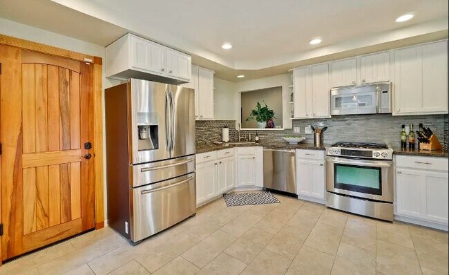 Foto del edificio - 5650 Waltrip Ln