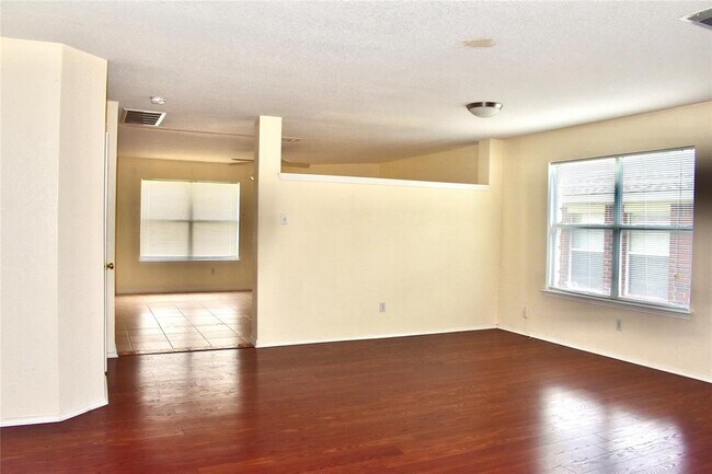 Foto del edificio - 17125 Dashwood Creek Dr