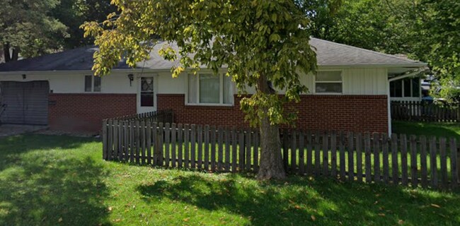 Building Photo - 114 N Chase St