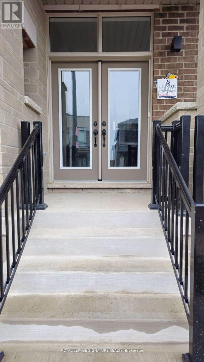 Photo du bâtiment - 72 Singhampton Rd