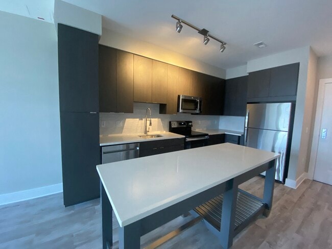 Interior Photo - ONE501