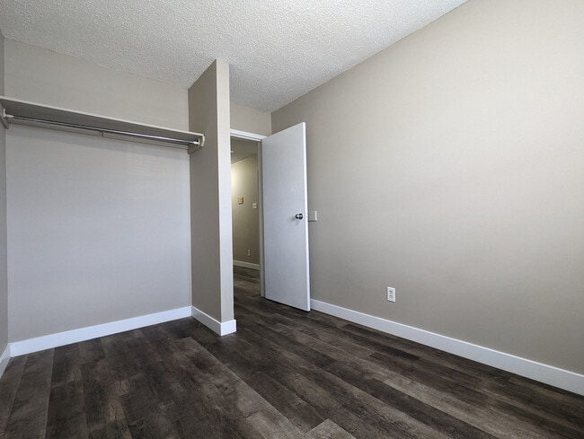 Building Photo - Sano Manor Apartments