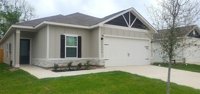 Foto del edificio - 15474 Maple Ter Dr