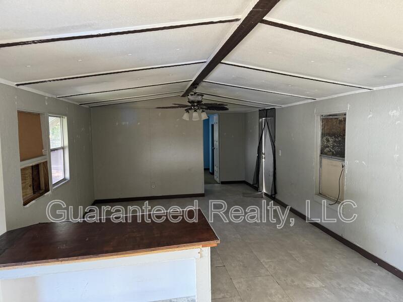 Foto del edificio - 725 N Chestnut Rd