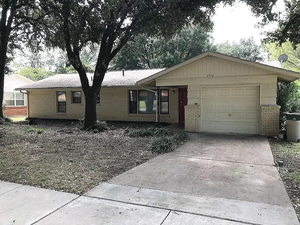 Primary Photo - 6716 Pecan Park Drive