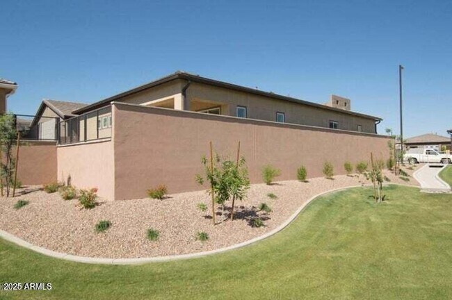 Building Photo - 9320 S 55th Pl
