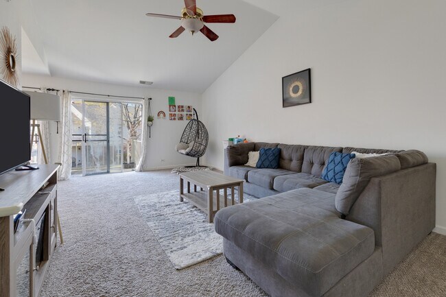 Building Photo - 204 Dublin Ln