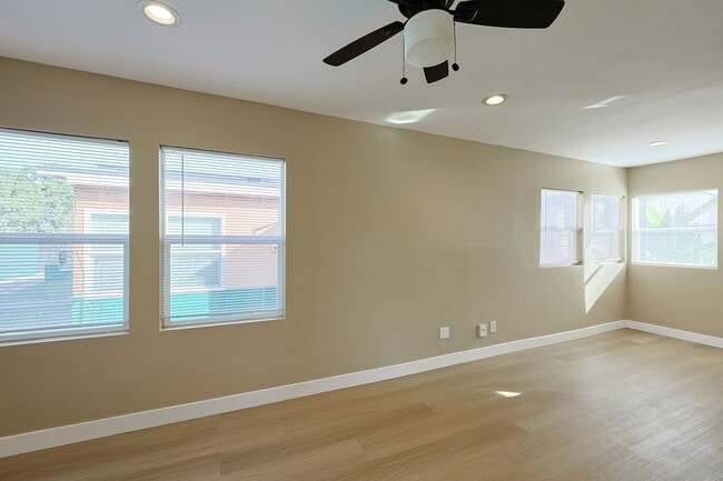 Building Photo - 5461-65 Imperial Ave