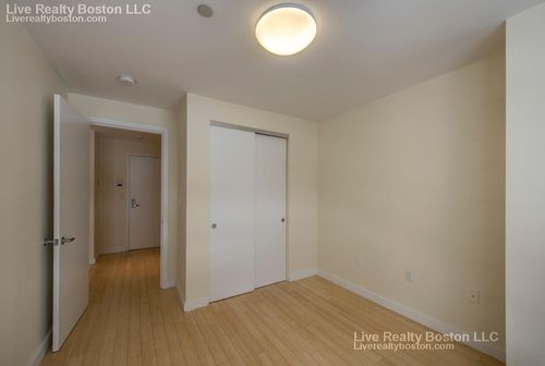 Building Photo - 1177 Boylston St