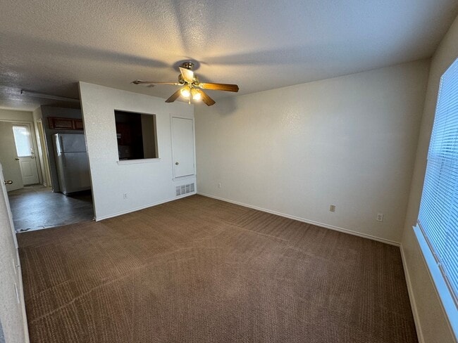 Building Photo - 1602 Aztec Trce