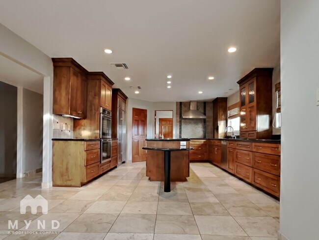 Foto del edificio - 5727 N PSO Ventoso