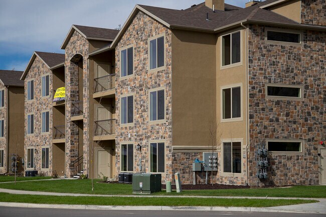 Foto del edificio - 476 W 200 N St