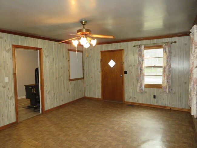 Building Photo - Sutherland (Dinwiddie)
