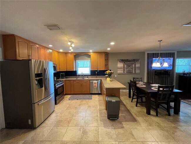 Foto del edificio - 3220 9th Ave N