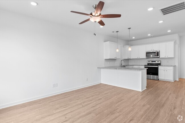 Building Photo - 1170 S Dickerson Rd