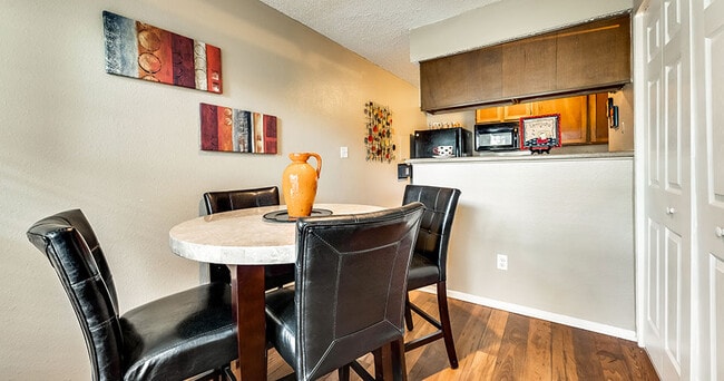 Building Photo - Chelsea Creek Apartment Homes