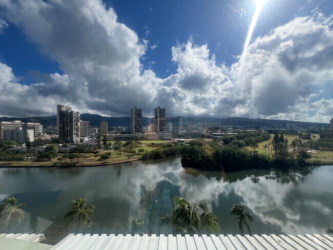 Foto del edificio - 1 bedroom in Waikiki!