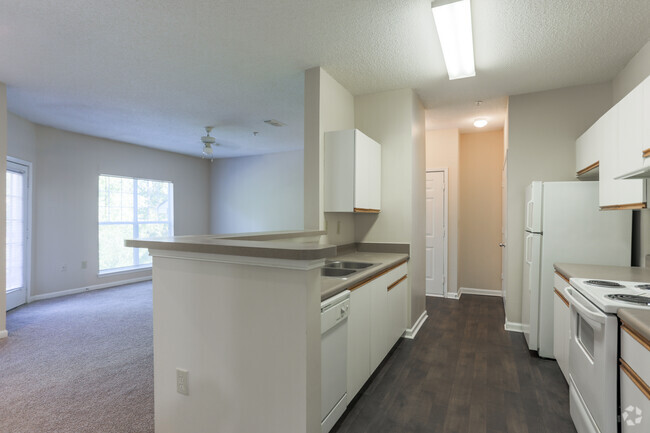 1BR, 1BA - 874 SF - Regal Park