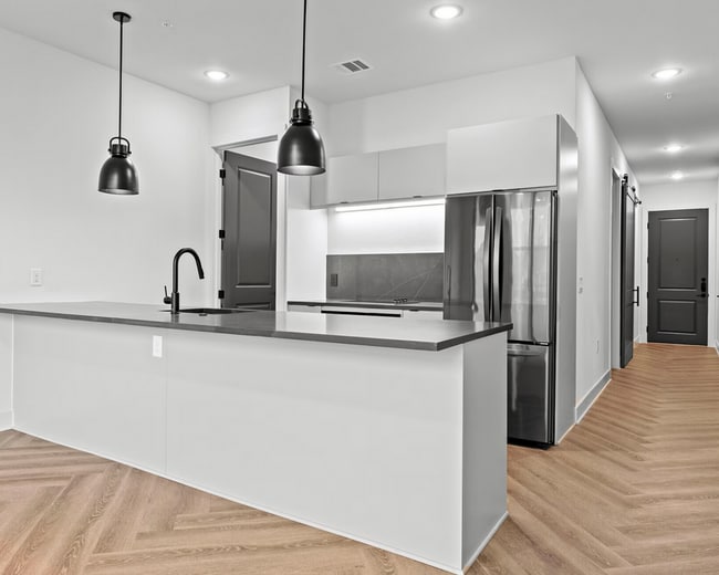 Foto del edificio - 239 W 9th St