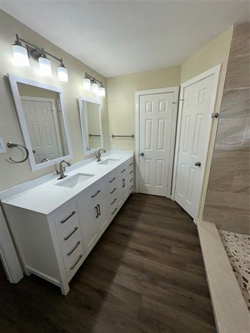 Building Photo - 6620 Moss Ln