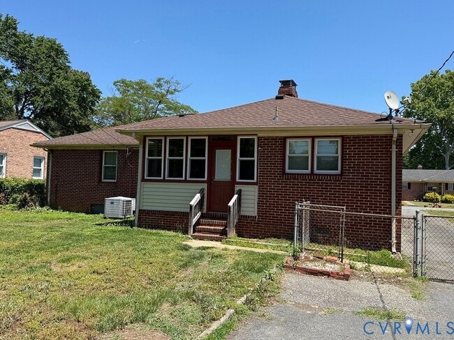 Building Photo - 7602 Moss Side Ave