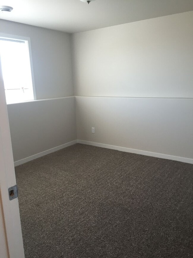 Building Photo - 7391 20th St S