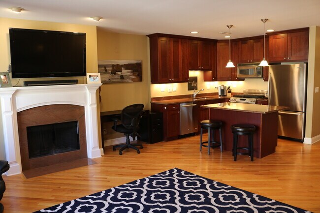 Foto del edificio - 708 W Barry Ave