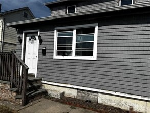 Building Photo - 153 5th Ave